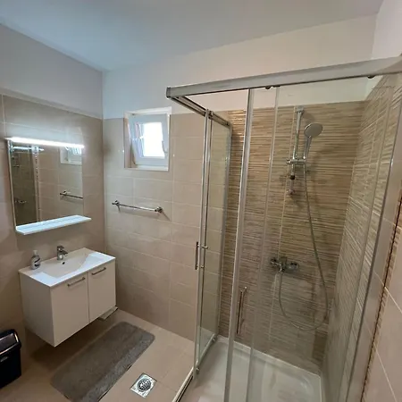 A&b * Biograd Na Moru