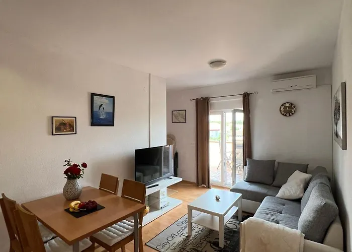 アパート A&b ビオグラード・ナ・モル